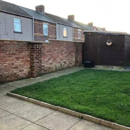 Spacious 2 Bedroom House Shotton  Exterior photo