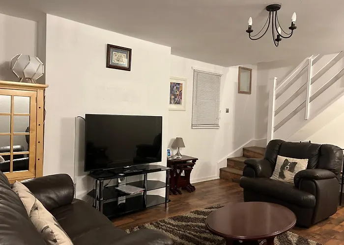 Spacious 2 Bedroom House